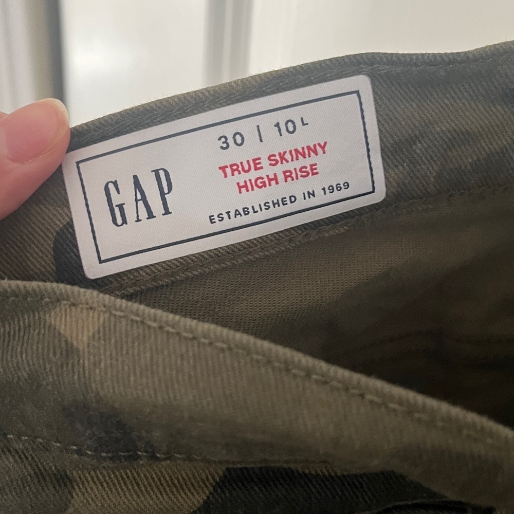 GAP Olive Camouflage True Skinny High Rise Jeans Sz 30, 10 Long length. - Picture 4 of 5
